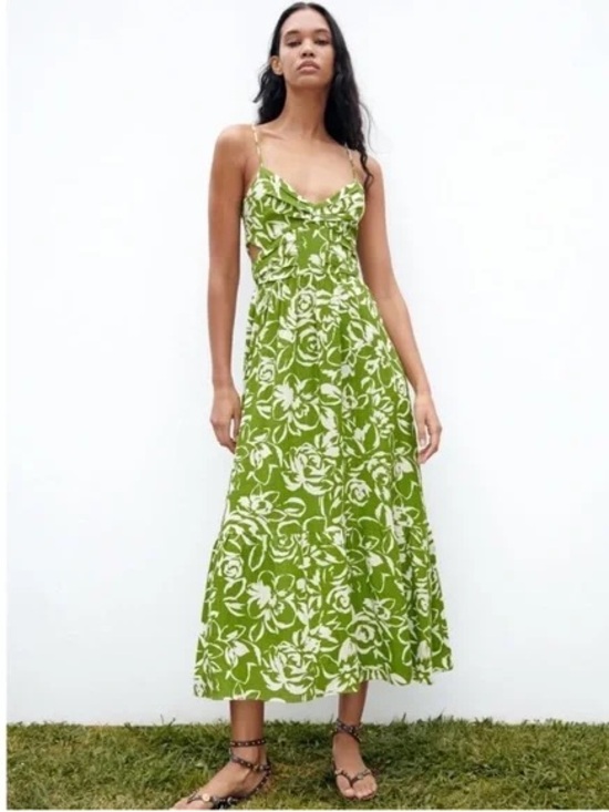 Zara Dresses & Skirts - Zara Cut-Out Floral Printed Midi Dress NWT Size S